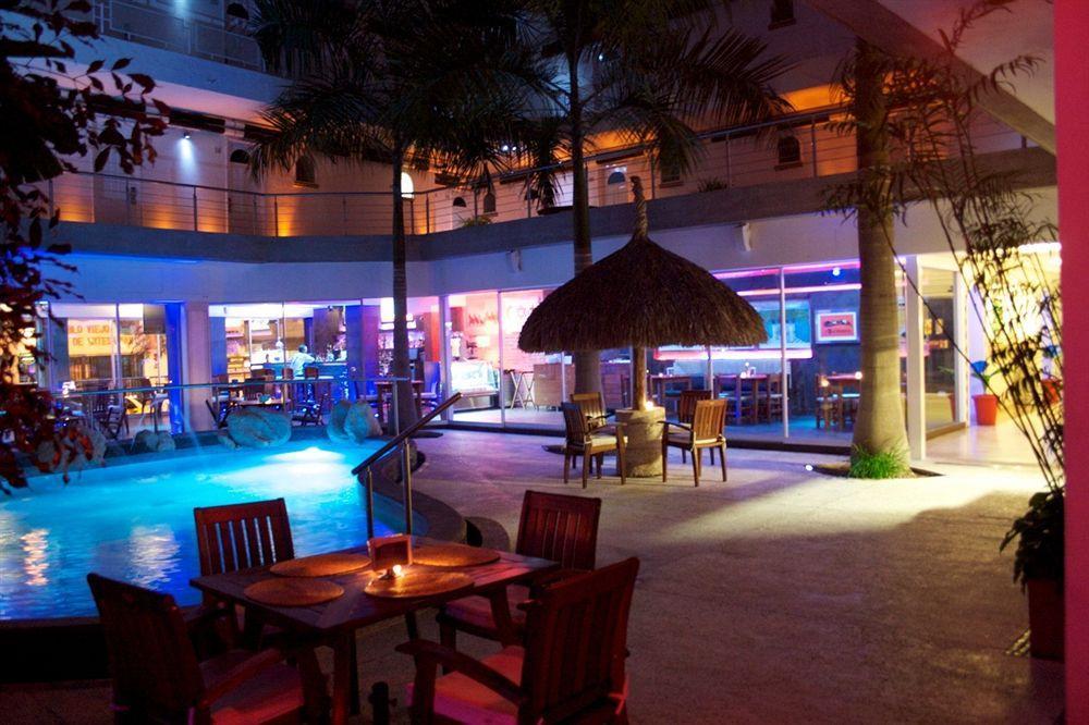 Hotel Rio Malecon Puerto Vallarta Bagian luar foto