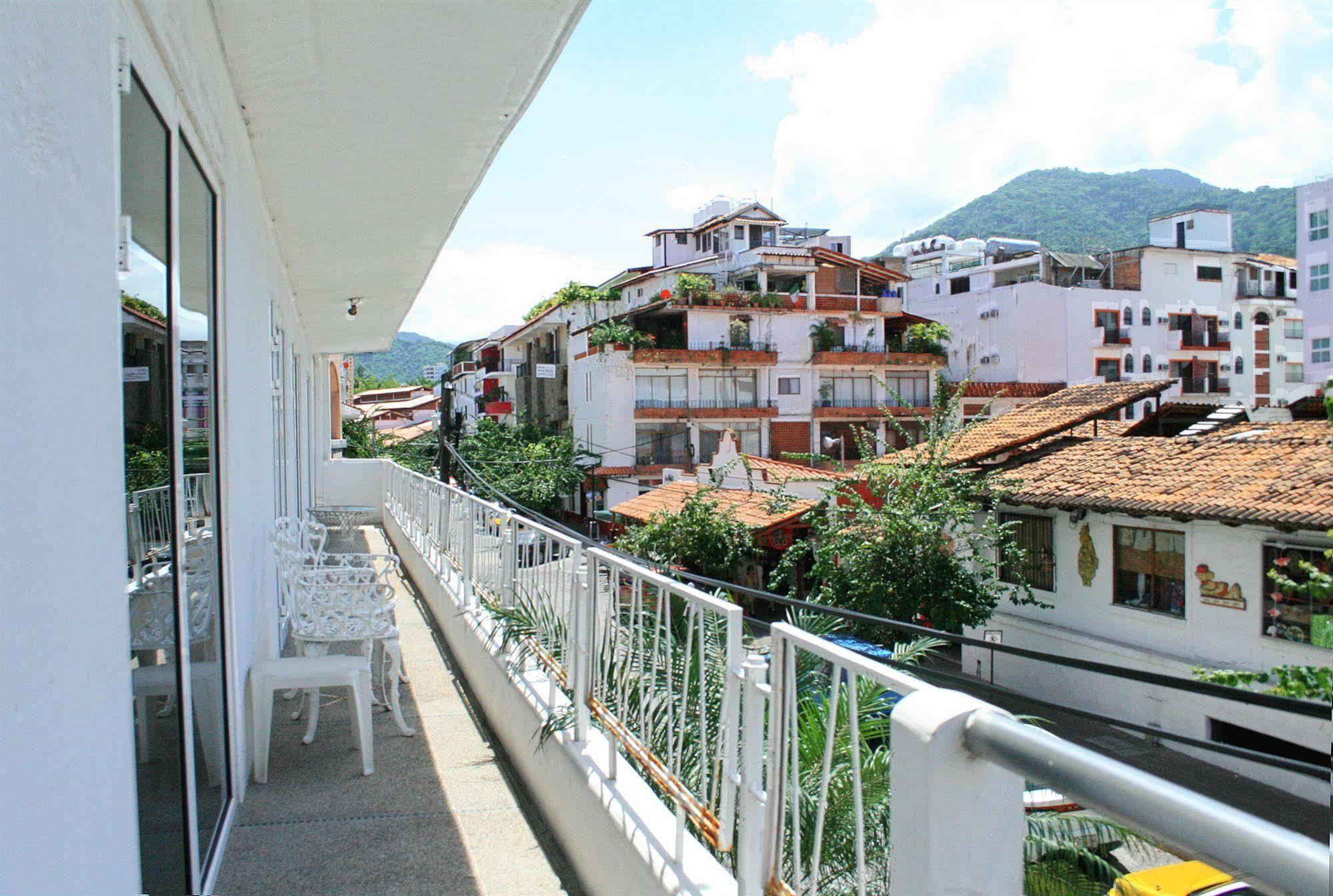 Hotel Rio Malecon Puerto Vallarta Bagian luar foto